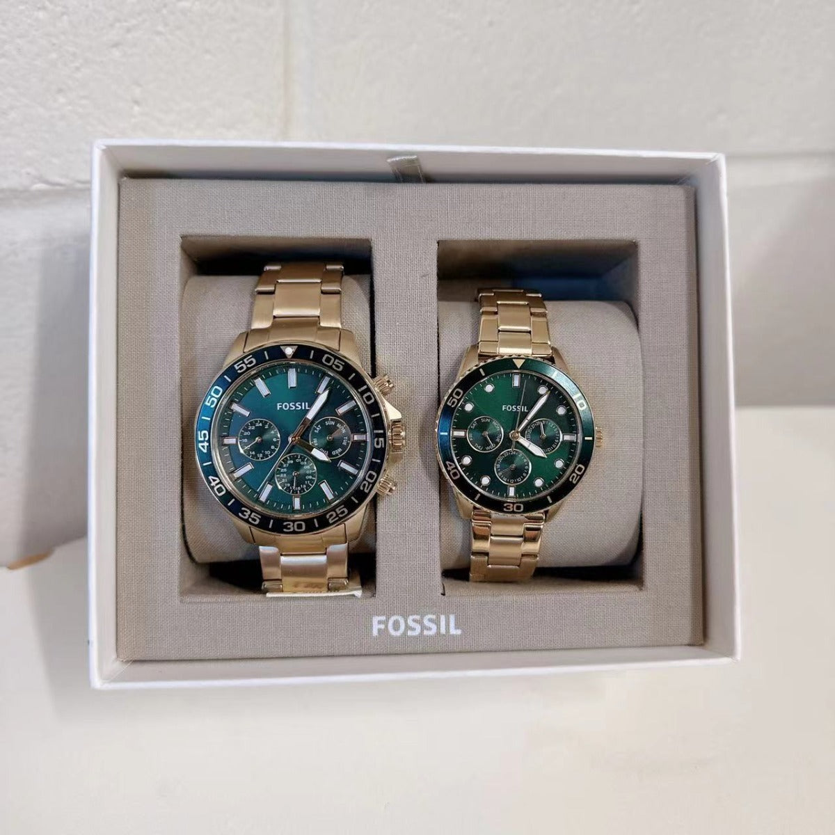Fossil BQ2754SET His and Hers Multifunction Gold-Tone Stainless Steel Watch Fossil BQ2754SET His and Hers Multifunction Gold-Tone Stainless Steel Watch